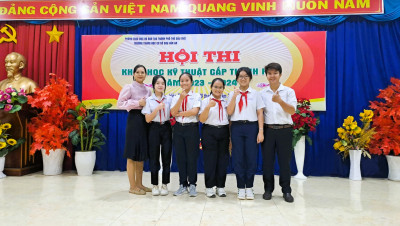 Đạt giải khuyến khích hội thi Khoa học kỹ thuật cấp Thành phố năm học 2023-2024